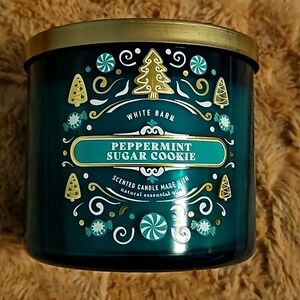 White Barn Christmas Candle